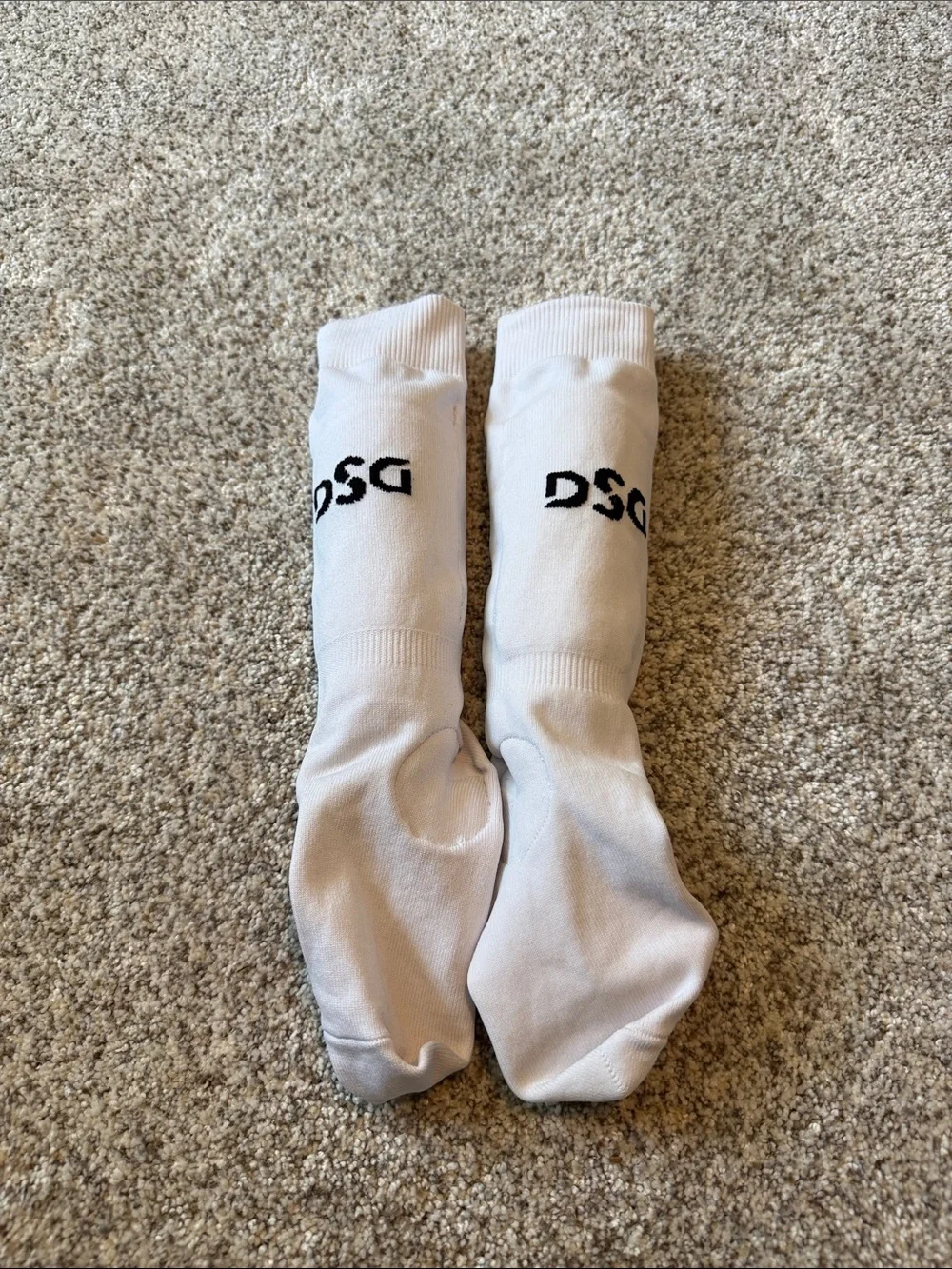DSG Youth Ocala White Soccer Shin Socks Removable Guards Size S